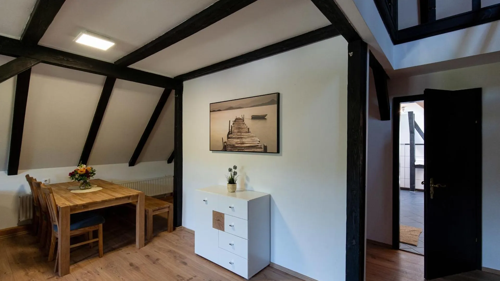 Apartamento Alte Schule Spittelstein 1Og Links Rödental